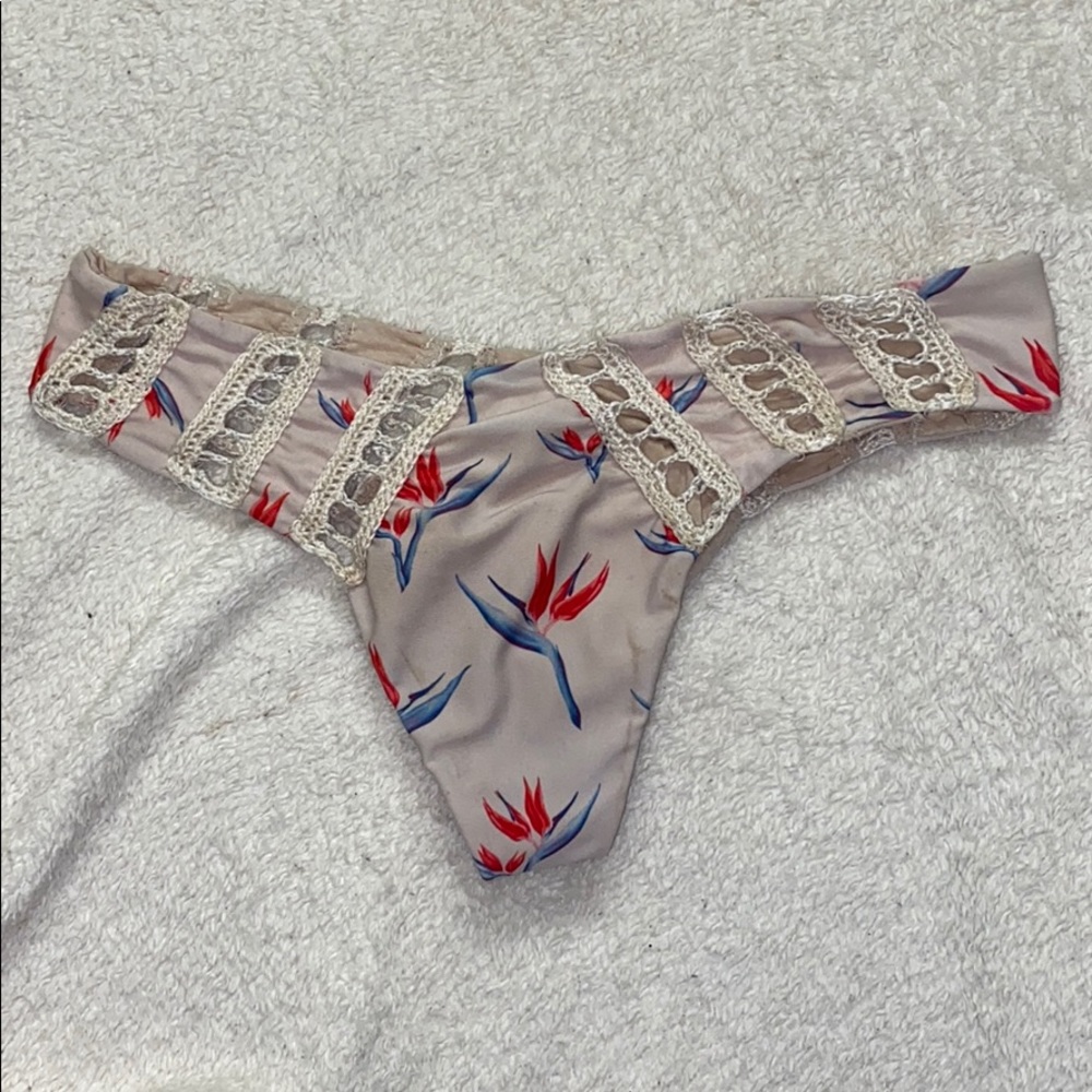 Acacia Chuns Bottoms